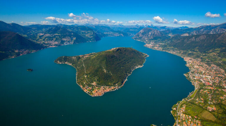 Al via l'esperimento: coloriamo i coregoni, per ripopolare le acque del nostro lago d'Iseo