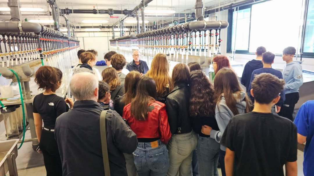 A scuola in incubatoio, con l'Associazione Pescatori Bresciani e "AGO" il pesce di Lago"