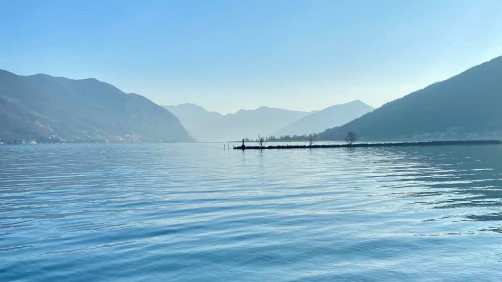 Raffaele Barbieri: «Vi racconto la magia del Lago d'Iseo, nel delicato tempo della primavera»